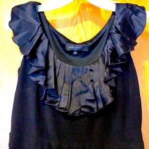 Nine West size 6 sleeveless classic little black dress satin ruffle neckline EUC